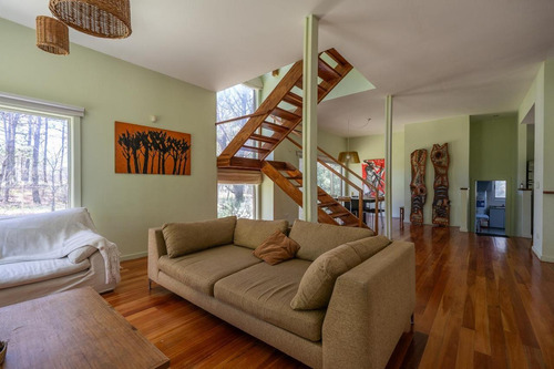 Casa 5 Ambientes C/dependencia Y Pileta. La Herradura. Pinamar Venta