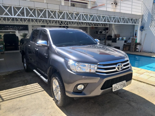 Toyota Hilux 2.7 Srv Cab. Dupla 4x2 Flex Aut. 4p