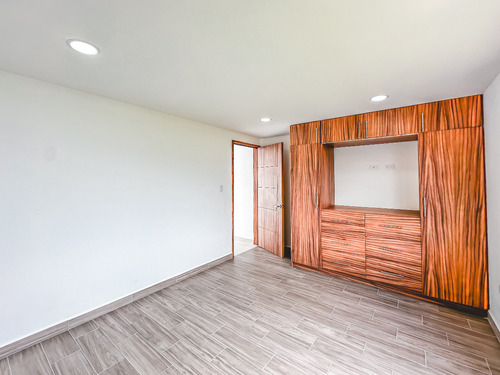 Casa En Venta Con Recámara En Planta Baja En Parque Veracruz.