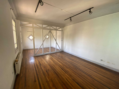 Oficina En Venta, Barrio Italia (85407)