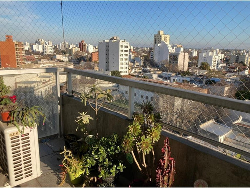 Imagen 15 de 30 de Triplex Venta -3 Dormitorios-4 Baños-255tms2 Totales-cochera - La Plata
