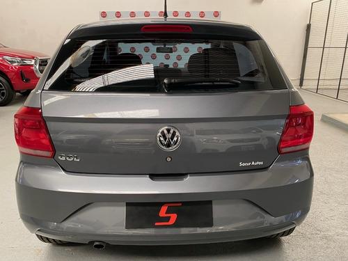 Imagen 5 de 15 de Volkswagen Gol Trend 1.6 Trendline 2021