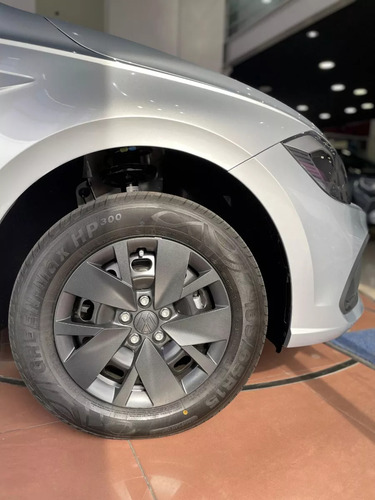 Volkswagen Polo 1.6 Msi Track