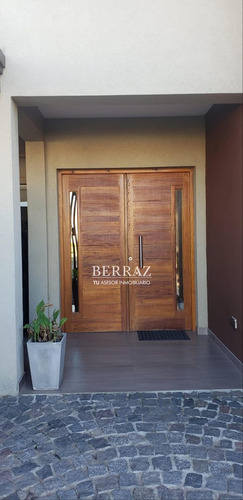 Casa Venta 7 Ambientes En San Alfonso Pilar Del Este Lote De 500 M2