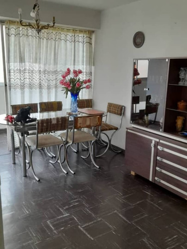 Se Vende Apartamento En La Candelaria Ec