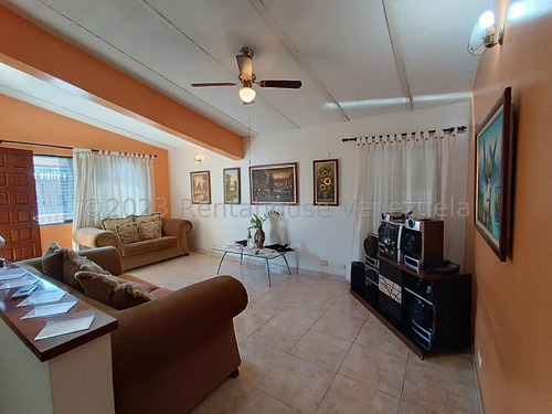 Rent-a-house Vende Hermosa Casa, En Los Samanes, Maracay, Estado Aragua, 25-13842 Gf.