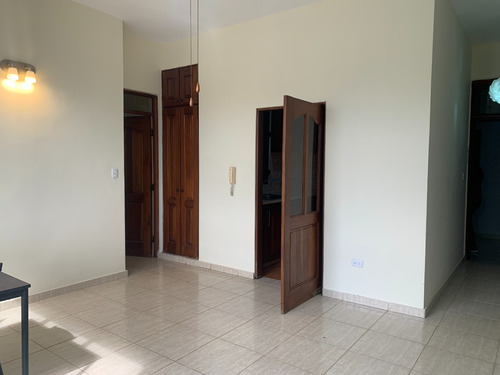Apartamento En Venta, El Vergel ,santo Domingo