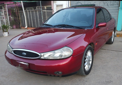 Ford Mondeo 2.5 Ghia V6