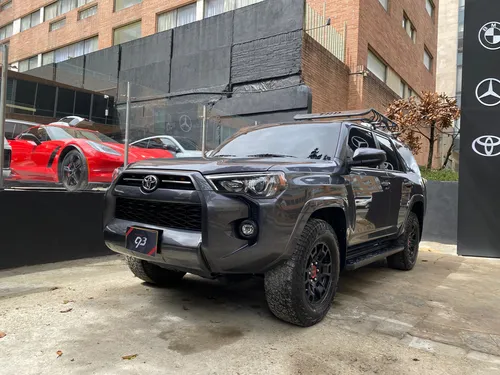 Toyota 4Runner SR5