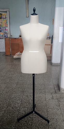 Maniquies Para Modista Talles Grandes. Beige