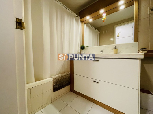 Imagen 22 de 26 de Excelente Apartamento Reciclado En Parada 1 Brava