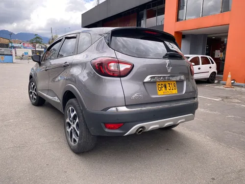 Renault Captur 2.0 Intens Automática