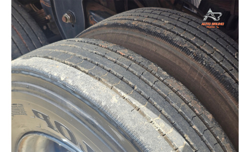 Carreta Randon Graneleiro Ls 12,35m Com Pneus E Cozinha