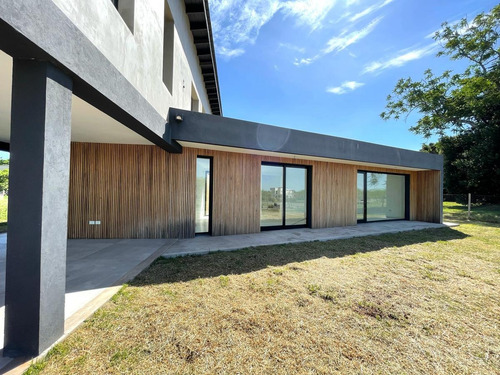 Imagen 5 de 18 de Casa En Venta San Matias 6 Ambientes Vista A Laguna