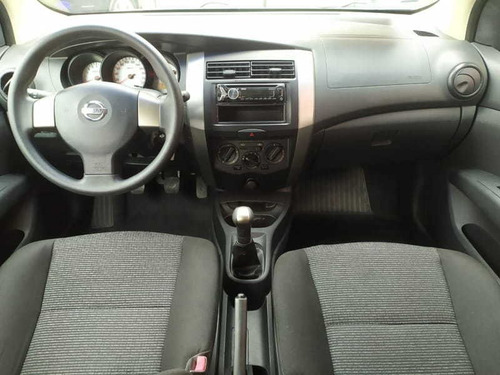 Nissan Livina 1.6 16v Flex 4p
