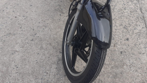 Imagem 2 de 8 de Suzuki En125 Yes