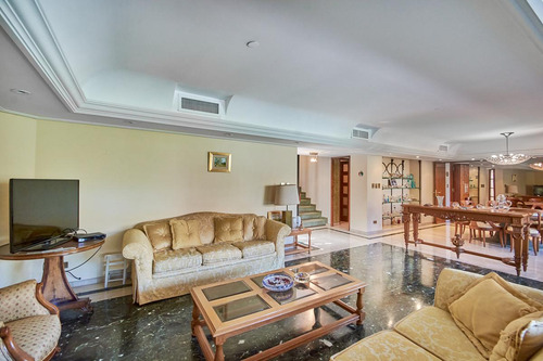 Casa En Venta En Barrio River