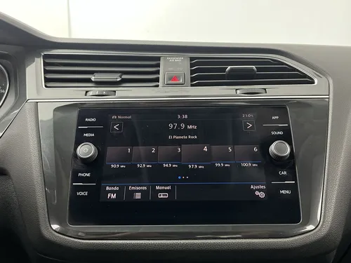 Volkswagen Tiguan TRENDLINE 2.0 4X4 AUT 5P 7 PAS