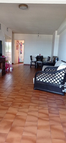 Imagen 8 de 12 de Apartamento Espacioso Y A Buen Precio Con Vista Al Mar