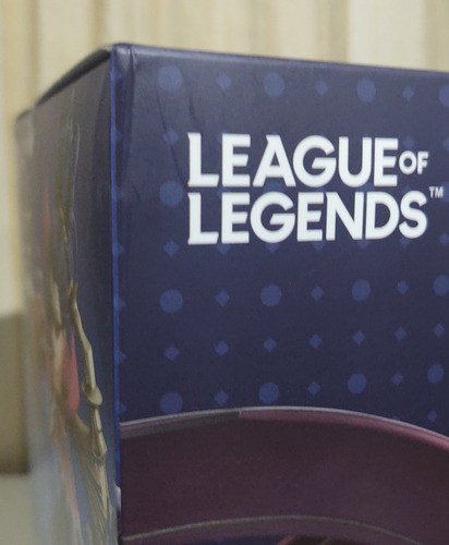 Figura League Of Legends: Vayne 1/7 The Night Hunter Ver.
