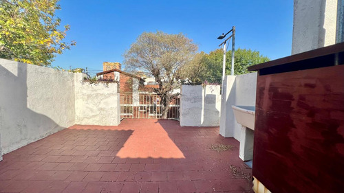 Imagen 30 de 30 de Casa En Venta A Reciclar En Villa Del Parque. A Precio De Departamento. Oportunidad Unica.