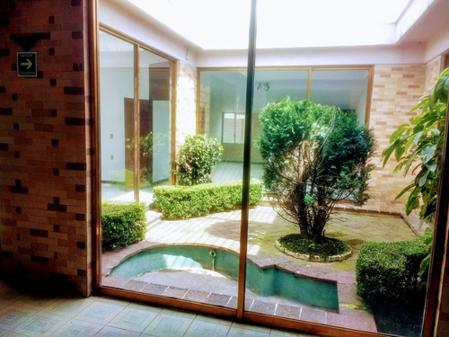 Imagen 14 de 25 de Casa Renta Toluca Colonia Cipres Residencial Colon, Uso Comercial Acceso Por Dos Calles, A 5 Min Centro Historico, Salida Rapida Cdmx
