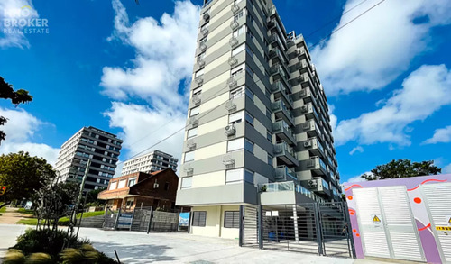 Apartamento En Venta - Maldonado 1 Dormitorio Con Cochera