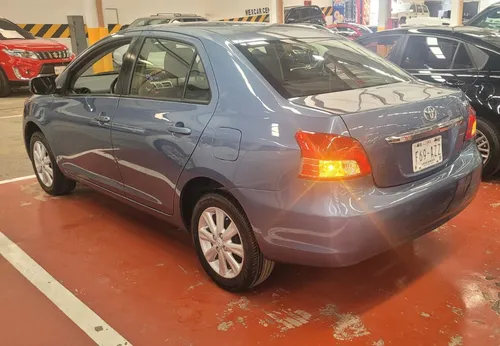 Toyota Yaris 1.5 Premium Sedan At