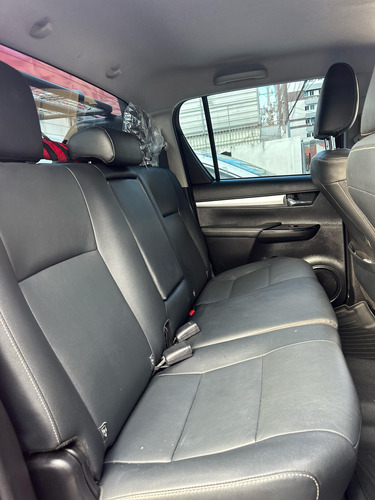 Toyota Hilux Srv 2023