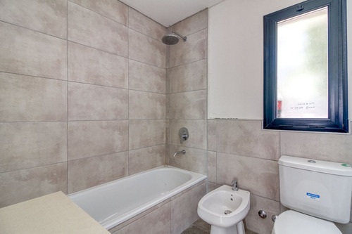 Ph Venta 2 Dorm 2 Baños Coch Pilar. Financia!