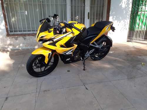 Bajaj Rouser Rs 200 Impecable