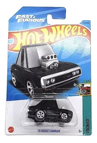 Os Dodge Charger clássicos de Dominic Toretto em Velozes e Furiosos da Hot  Wheels.