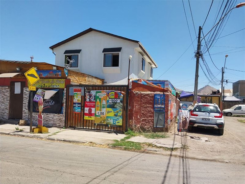 Casa En Venta De 4 Dorm. En Conchalí