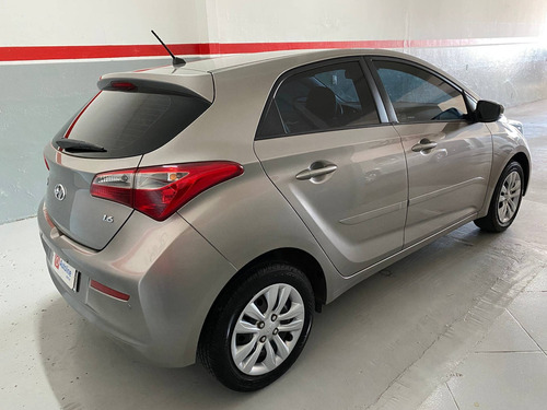 Imagem 7 de 13 de Hyundai Hb20 1.6 Comfort Plus 16v Flex 4p Manual