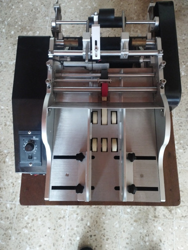 Imagen 5 de 5 de Etiquetadora Paras Envaces Cilindricos Xiaoteng Xt-50a