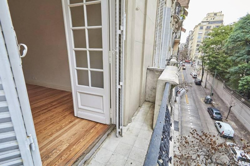 Imagen 10 de 20 de Edificio Francés. Óptima Categoría. Magnífica Vista. Totalmente A Nuevo.