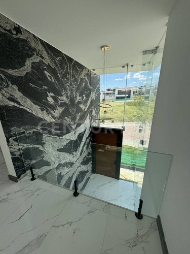 Venta Amplia Residencia 3 Recámaras & Sotano Gran Reserva,lomas Angelópolis Iii