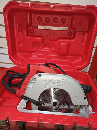 Sierra Circular Milwaukee 7 1/4