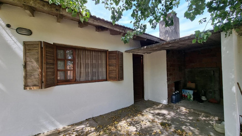 Casa 2 Dormitorios En San Clemente Del Tuyú Con Departamento Independiente Al Frente