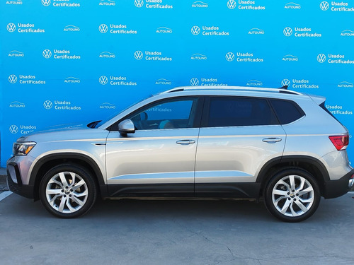 Volkswagen Taos 5p Comfortline Plus L4/1.4/T Aut