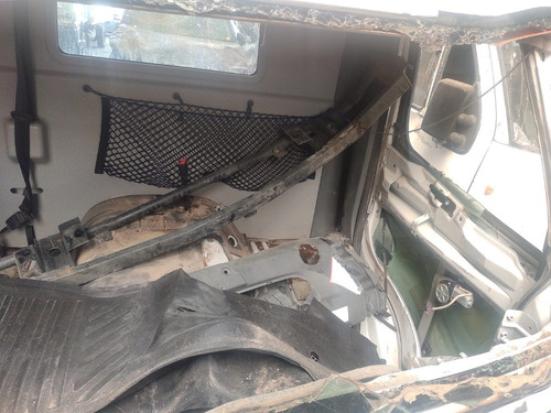 Imagen 5 de 6 de Cabina Mercedes Benz Accelo 815 915 1016 A Reparar