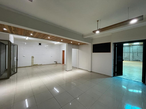 Local Comercial Con Bodega, Calle Serrano, Concepcion.