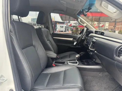 Toyota Hilux 2.4 Automatica Full 4x4