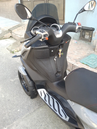 Piaggio Mp3 300 2022