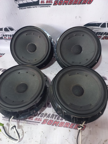 Set 4 Bocinas Originales Vw Jetta A4 2012 C,2008-2015 Negro (Usado)