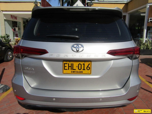 Toyota Fortuner 2.8l