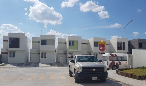 ¡inversión Inteligente! Casa En Remate Bancario En Col. Privalia Huinalá, Apodaca, Nuevo León