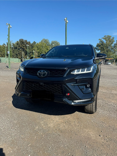 Toyota Hilux SW4 2.8 Tdi Gr-s 4x4 7as 6at