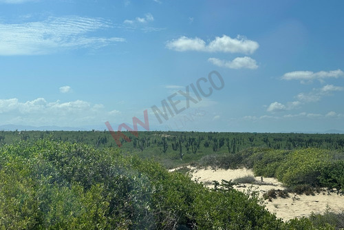 Terreno De Gran Inversión En Bahia Turquesa