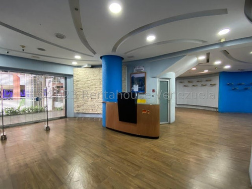 Local Comercial En Venta La Castellana Jose Carrillo Bm Mls #23-29549